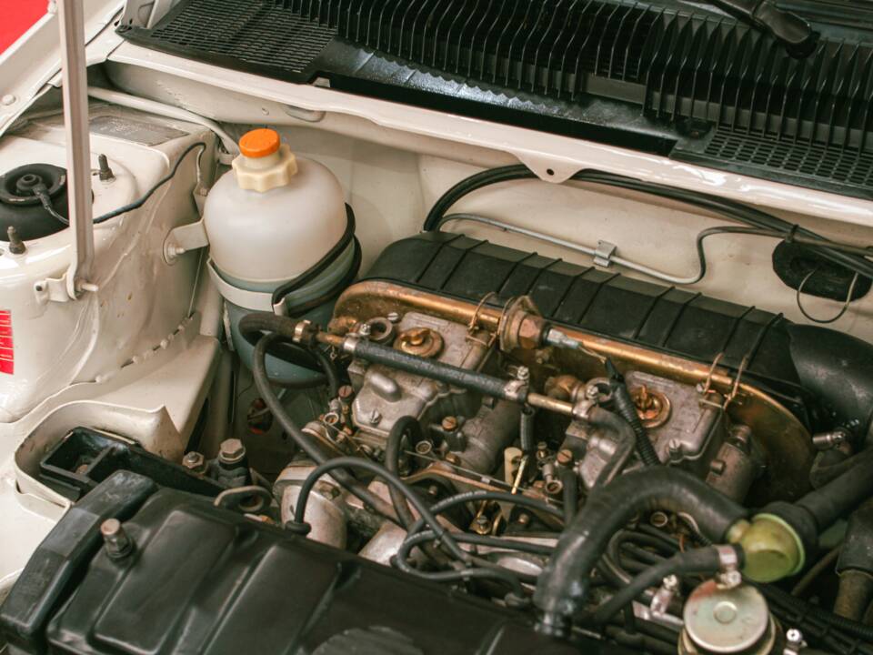 Imagen 41/47 de Peugeot 205 Rallye 1.3 (1989)