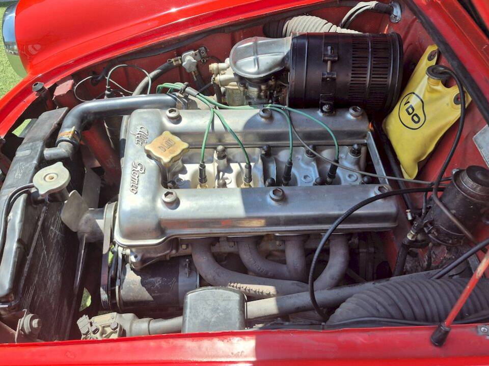 Image 44/71 of Alfa Romeo Giulietta Spider (1961)