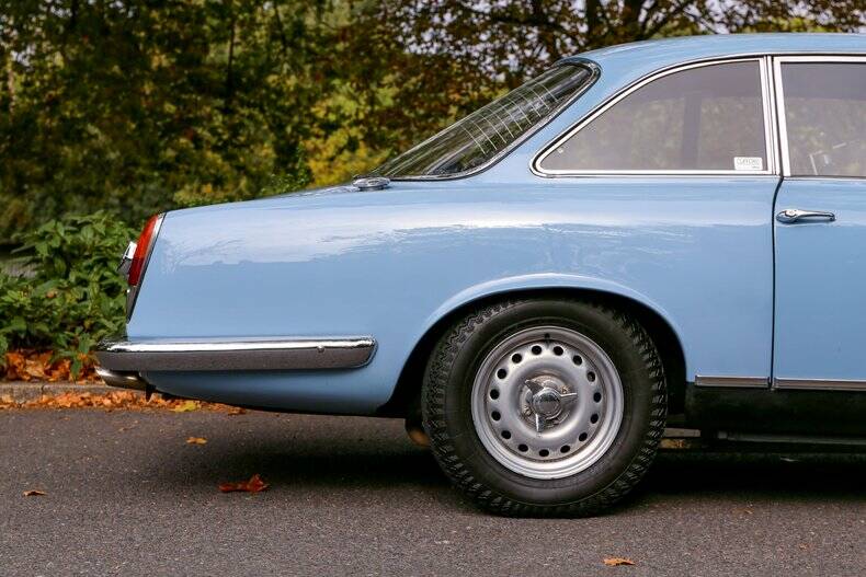 Image 14/50 of Gordon-Keeble GT (1964)