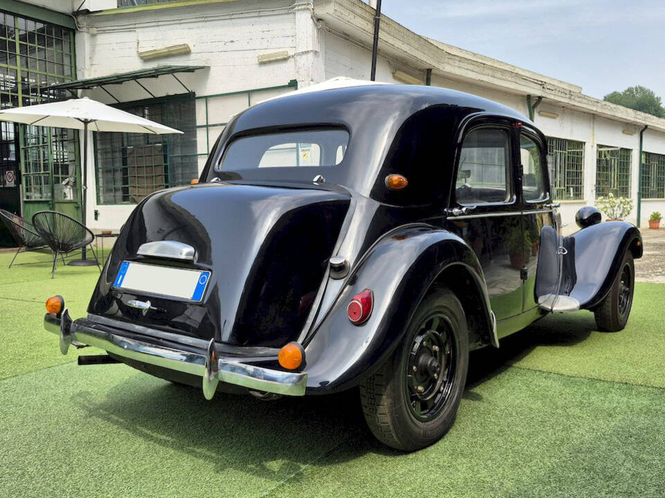 Image 10/47 of Citroën Traction Avant 11 BL (1955)