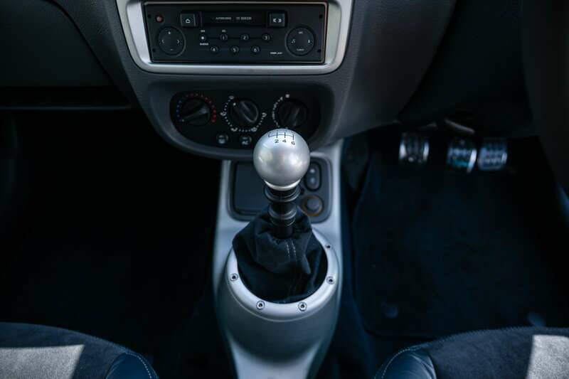 Imagen 13/34 de Renault Clio II V6 (2002)