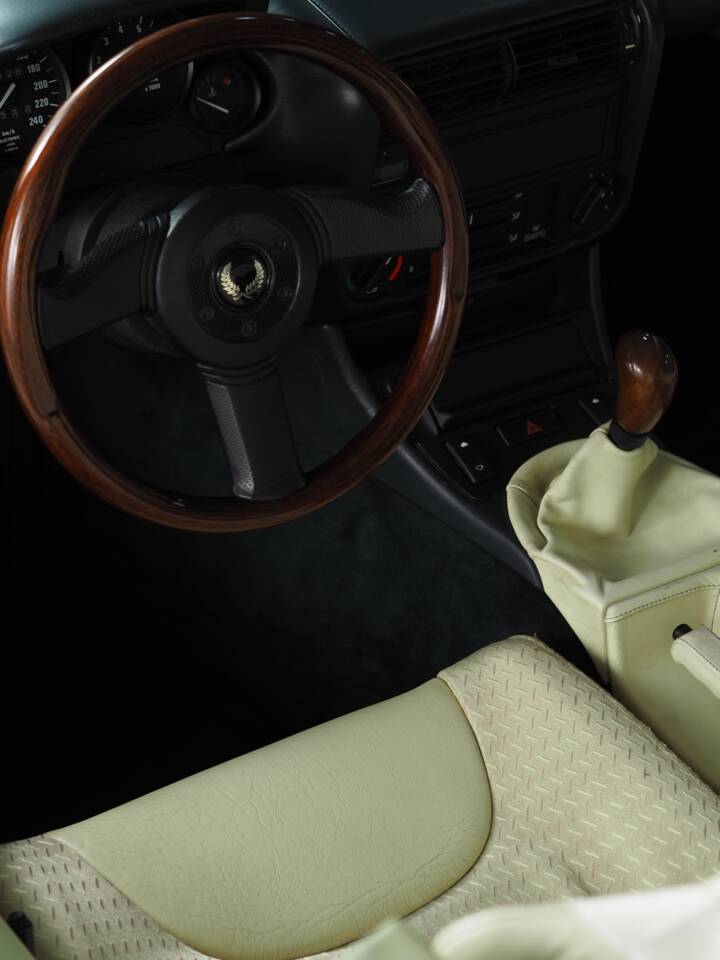 Bild 40/43 von BMW Z1 Roadster (1991)