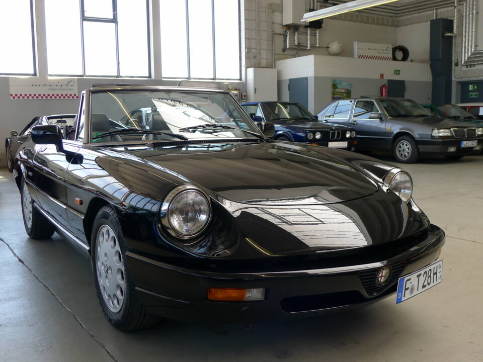 Imagen 32/34 de Alfa Romeo 2.0 Spider (1992)