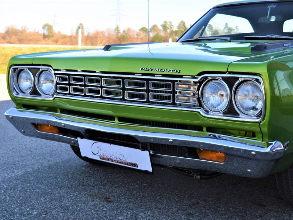 Immagine 17/43 di Plymouth Road Runner Hardtop Coupé (1968)
