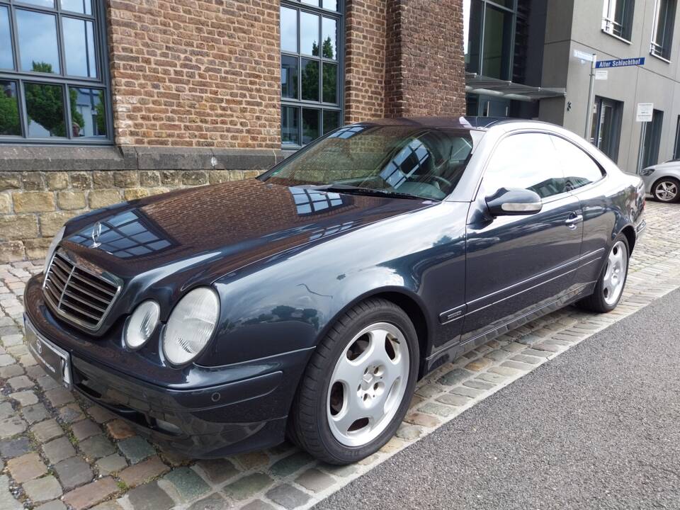 Afbeelding 7/32 van Mercedes-Benz CLK 230 Kompressor (2001)