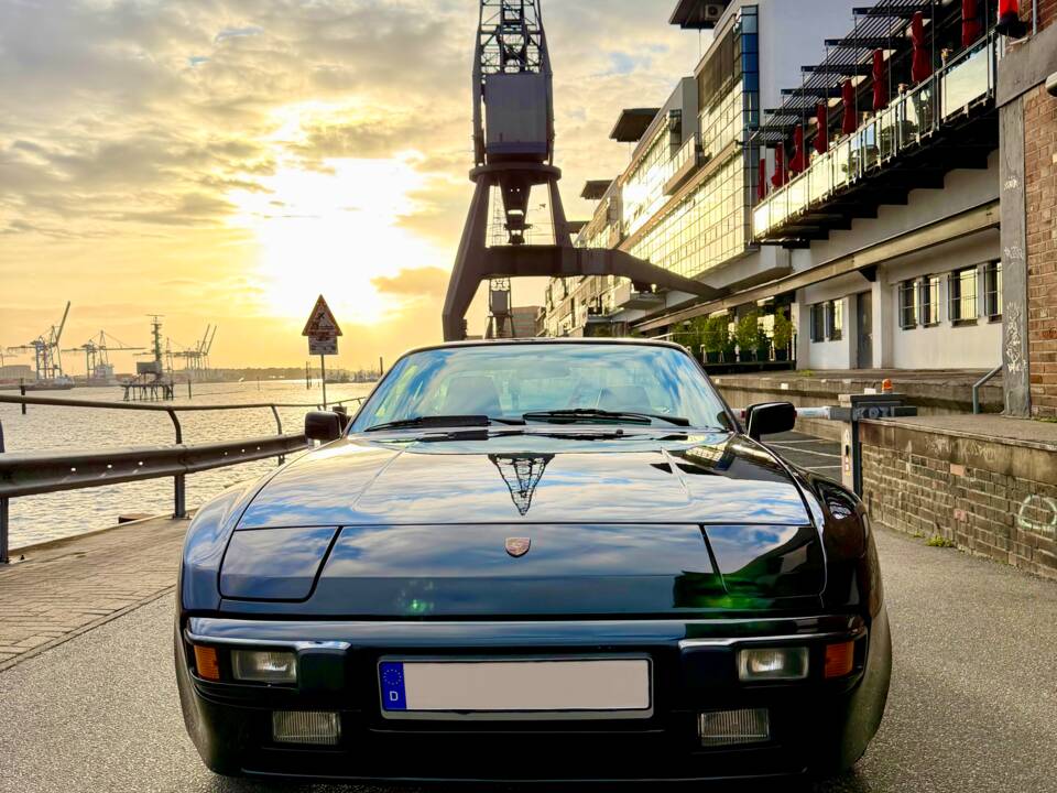 Image 3/18 of Porsche 944 (1986)