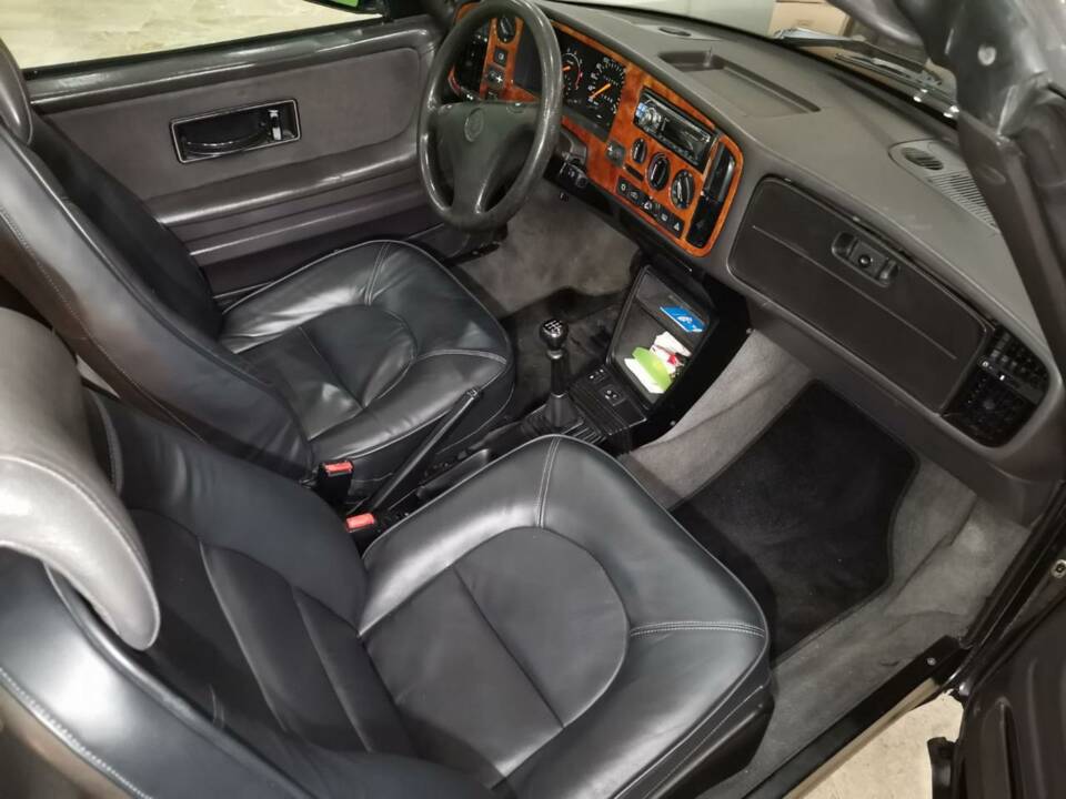 Image 8/10 of Saab 900 S (1992)