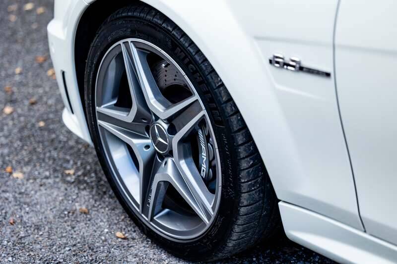 Image 39/50 de Mercedes-Benz C 63 AMG T (2013)