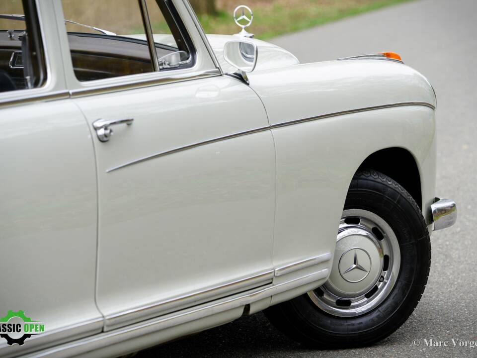 Bild 39/44 von Mercedes-Benz 220 S (1958)