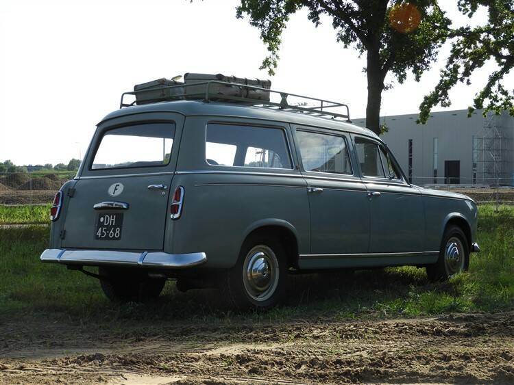 Immagine 5/45 di Peugeot 403 L Familiare (1959)