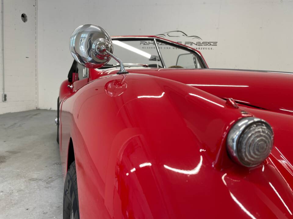 Imagen 19/38 de Jaguar XK 140 SE DHC (1955)