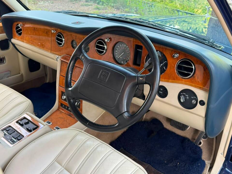 Image 39/46 of Rolls-Royce Silver Spirit III (1996)