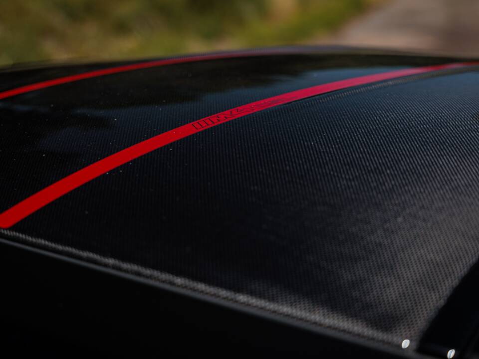 Image 14/41 of BMW M4 CSL (2022)