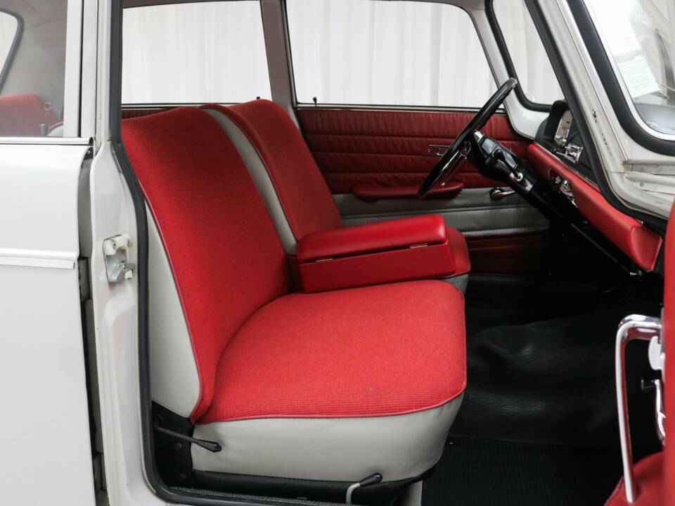 Bild 9/18 von Peugeot 404 (1963)