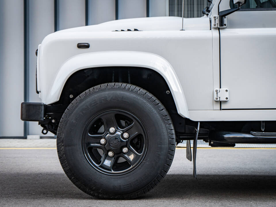 Image 7/66 of Land Rover Defender 90 TD4 (2007)