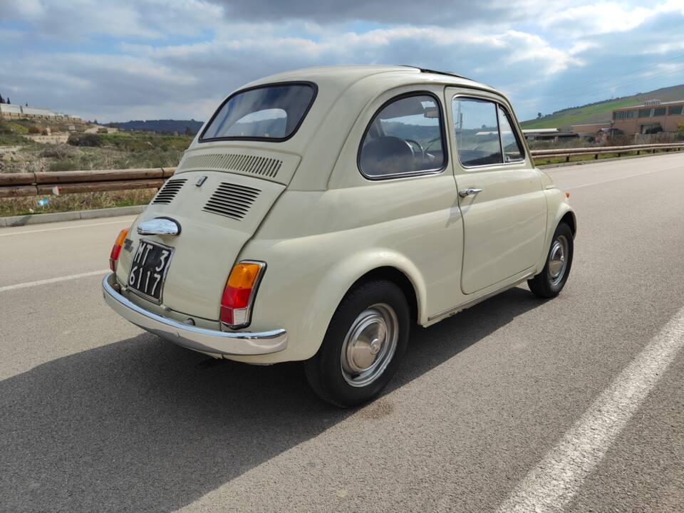Image 7/21 of FIAT 500 L (1971)
