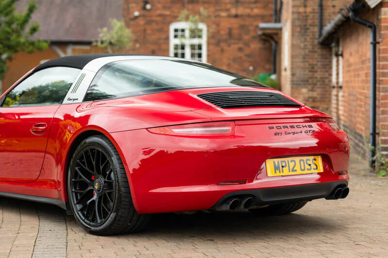 Immagine 9/50 di Porsche 911 Targa 4 GTS (2015)