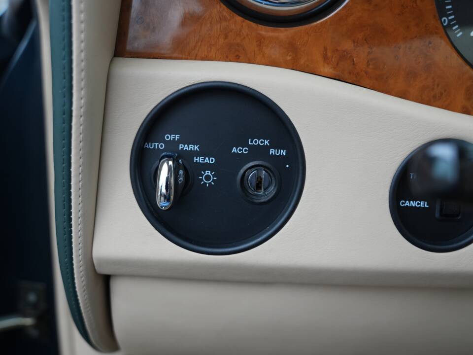 Bild 17/86 von Bentley Continental R (1997)