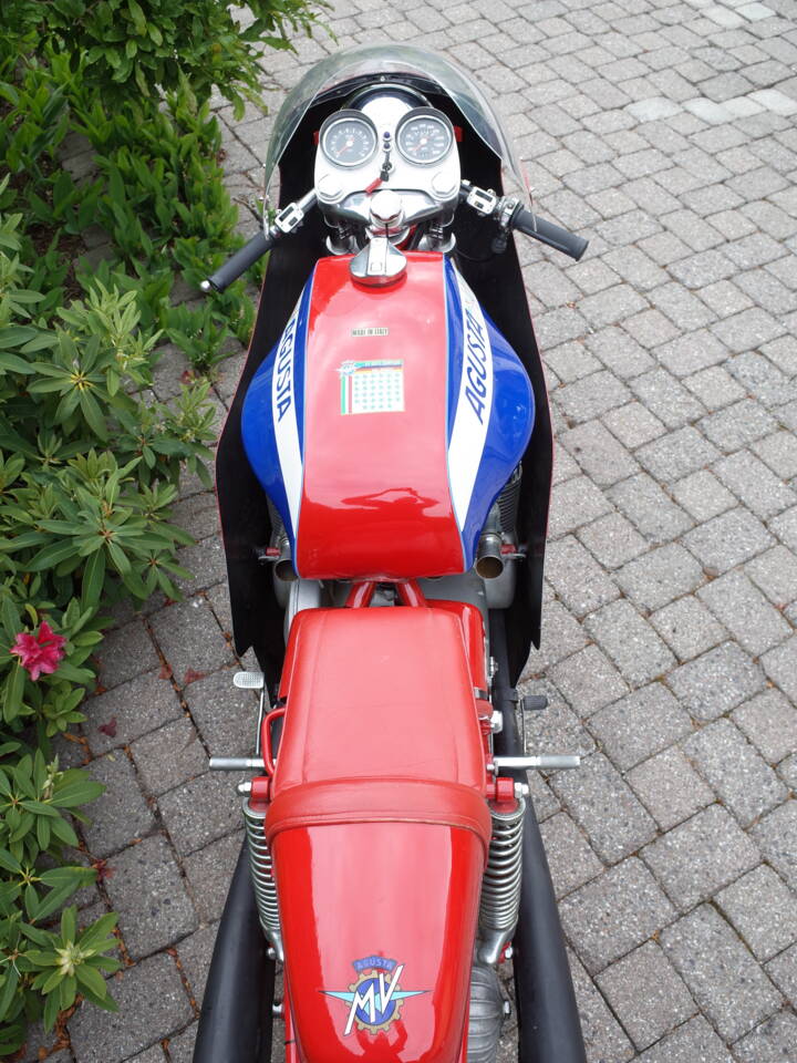 Immagine 13/36 di MV Agusta DUMMY (1972)