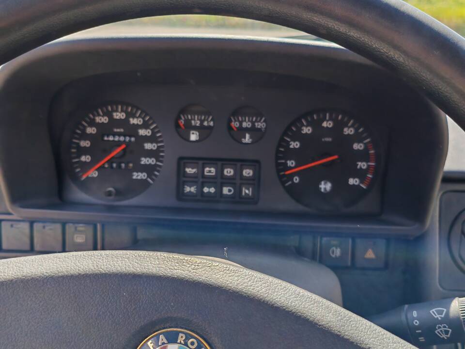 Bild 29/31 von Alfa Romeo 33 - 1.3 S (1989)