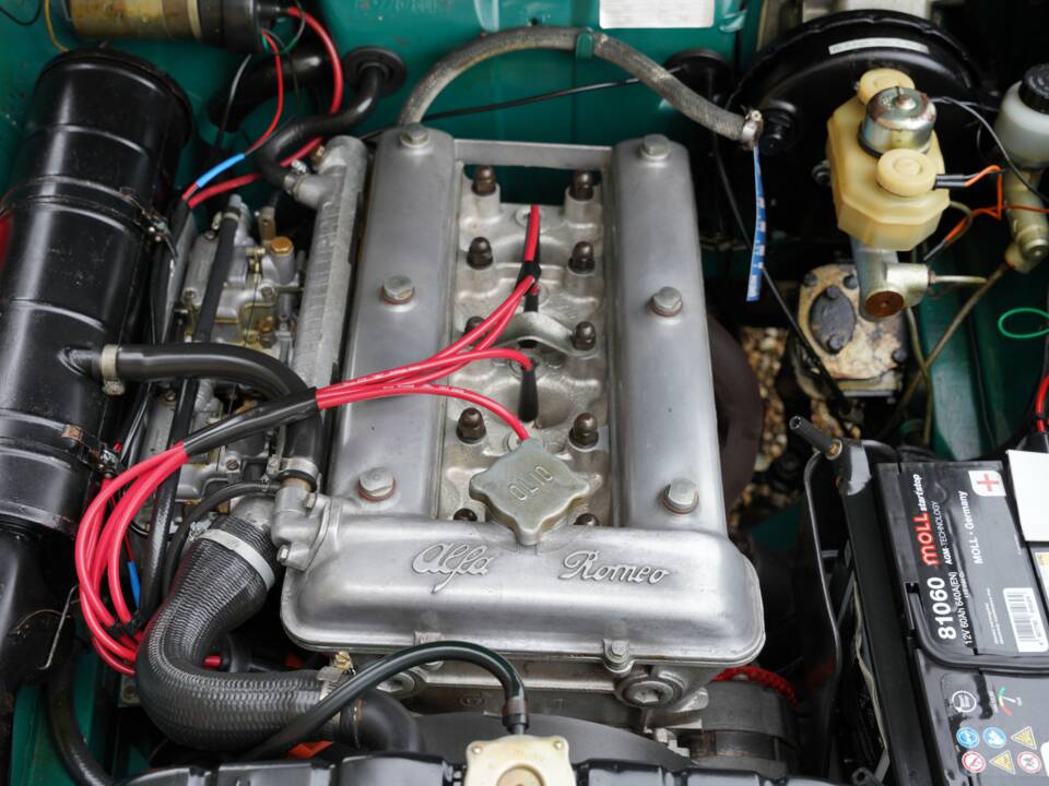 Bild 26/50 von Alfa Romeo Giulia 1300 TI (1972)