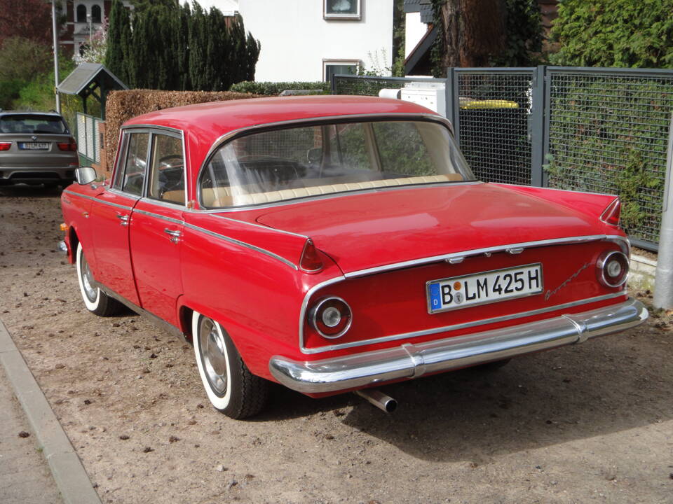 Image 2/4 de Borgward P 100 2.3 Litre (1961)