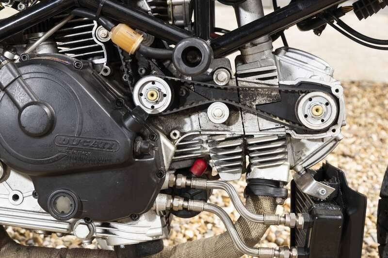 Image 3/36 of Ducati DUMMY (1995)