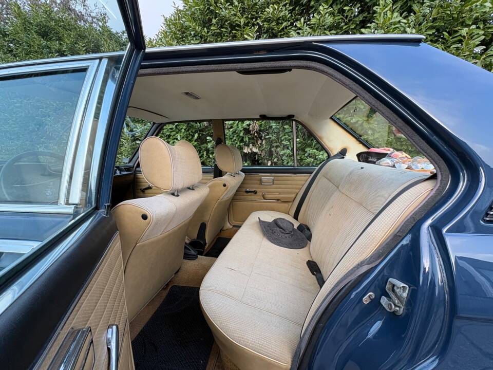 Bild 14/30 von BMW 518 (1980)