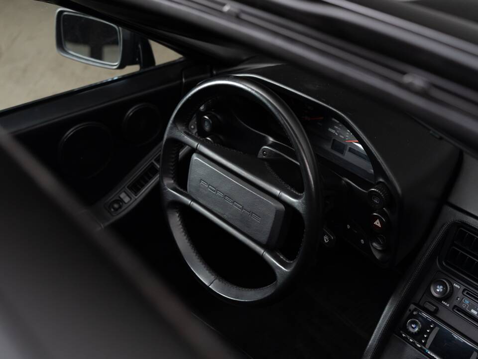 Image 30/43 of Porsche 928 GT (1991)