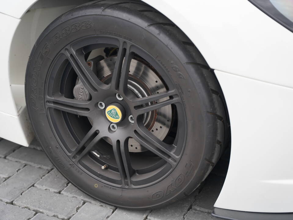 Image 44/50 of Lotus 2-Eleven GT4 (2009)