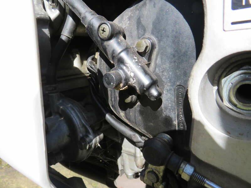 Bild 25/39 von Honda CBR 400 RR (1992)