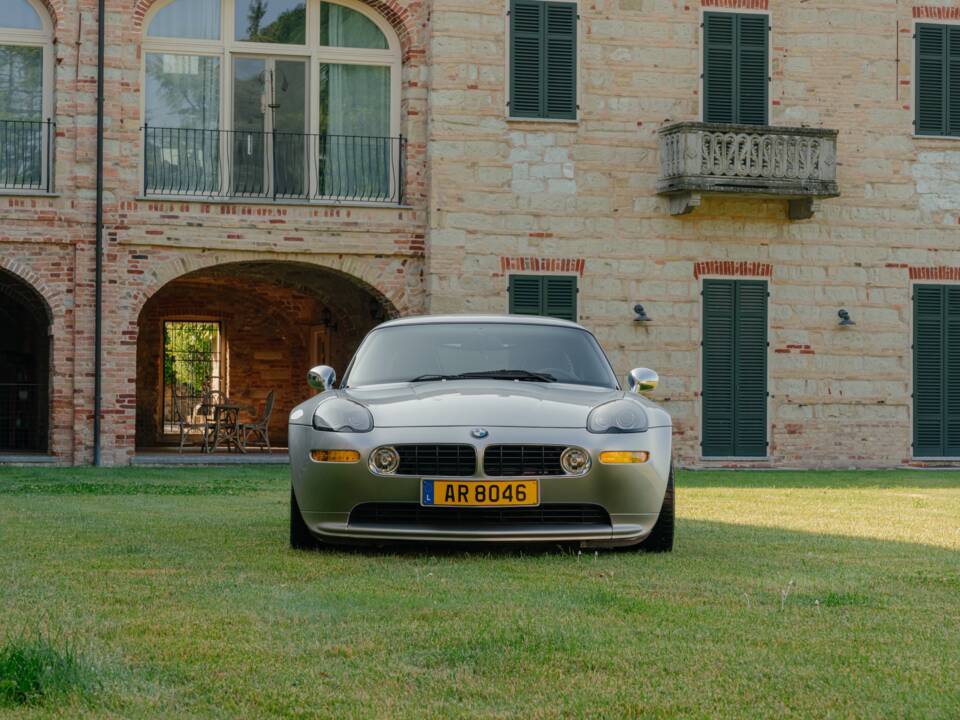 Image 13/185 of BMW Z8 (2001)