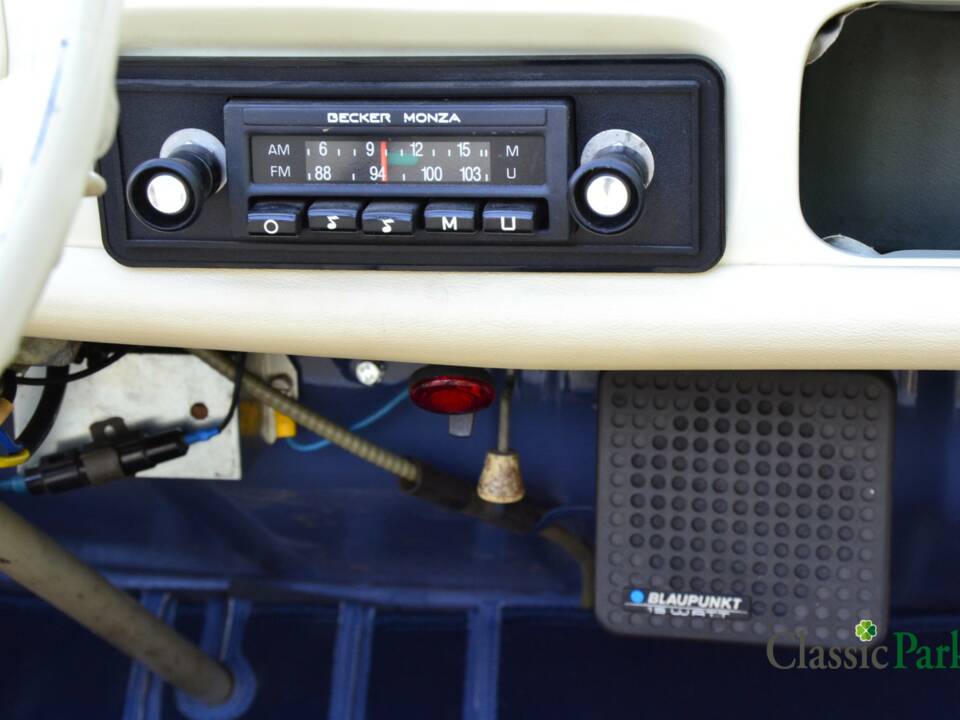 Imagen 47/50 de Renault 4 CV Décapotable (1954)