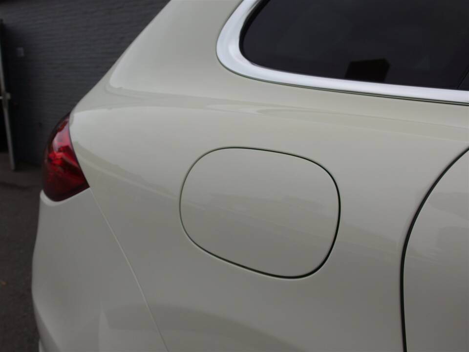 Bild 24/99 von Porsche Cayenne S (2010)