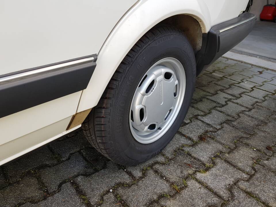 Immagine 10/25 di Volkswagen Passat 1.6 (1988)