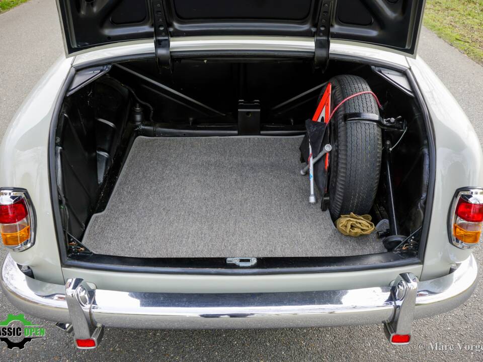 Bild 42/44 von Mercedes-Benz 220 S (1958)