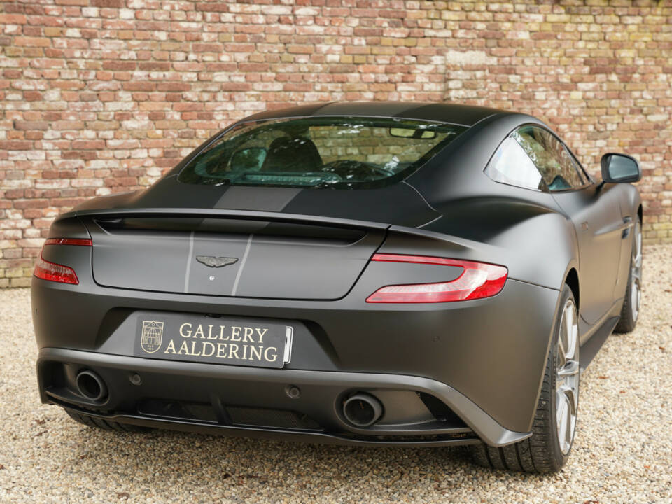 Immagine 38/50 di Aston Martin Vanquish (2017)