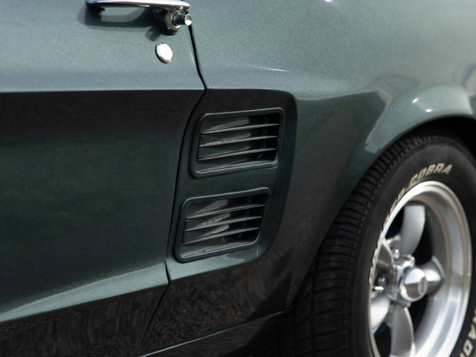 Image 32/44 of Ford Mustang 351 (1967)