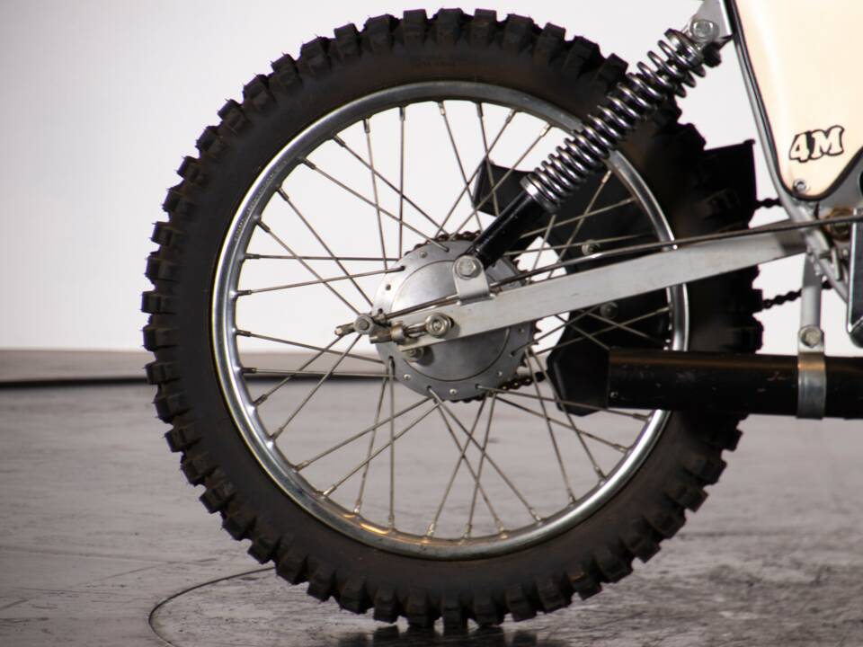 Imagen 7/19 de Intramotor Gloria 50 (1976)