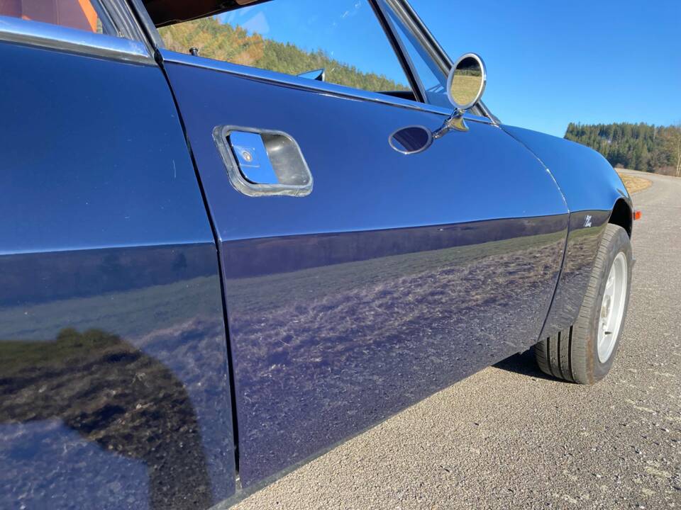 Image 16/45 of Lancia Fulvia Sport 1.6 (Zagato) (1972)