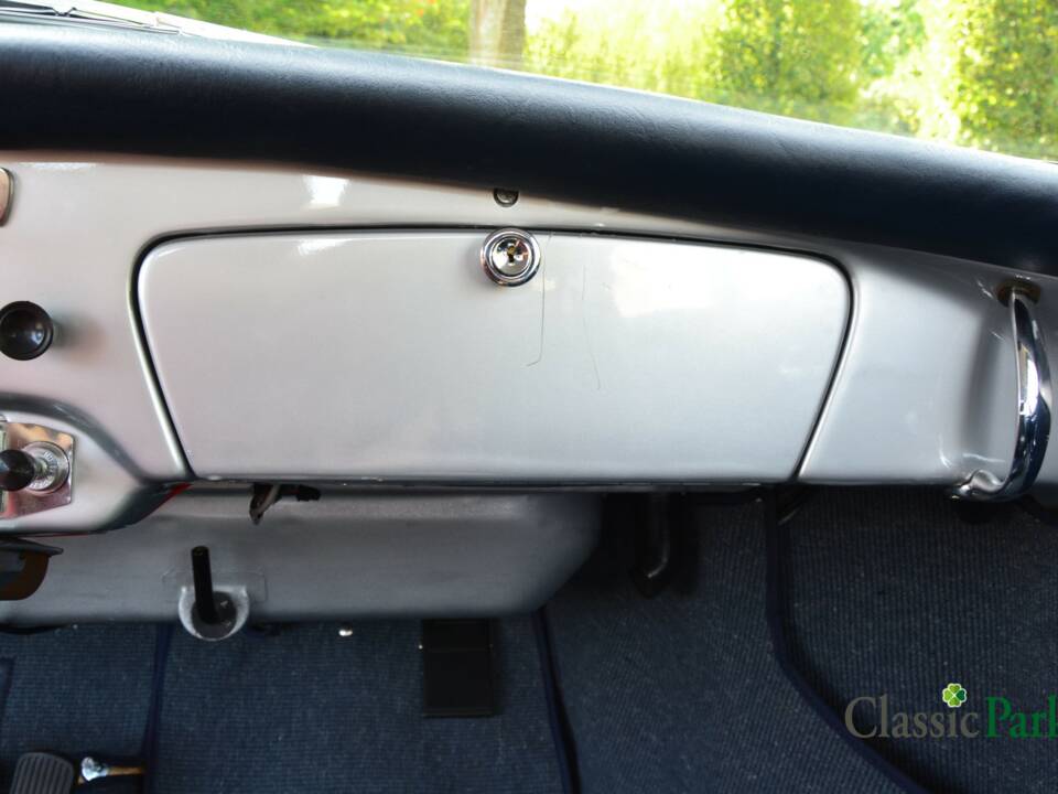 Image 30/50 of Porsche 356 B 1600 Super 90 (1962)