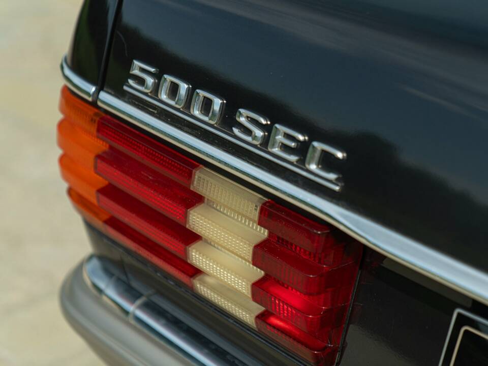 Image 17/50 of Mercedes-Benz 500 SEC (1991)