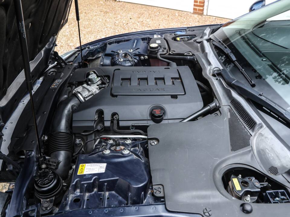 Image 25/32 de Jaguar XK 4.2 (2008)