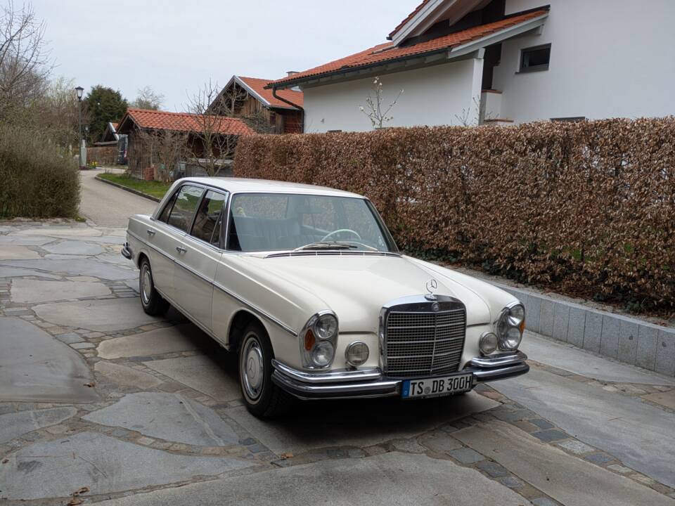 Immagine 21/24 di Mercedes-Benz 300 SEL 6.3 (1972)