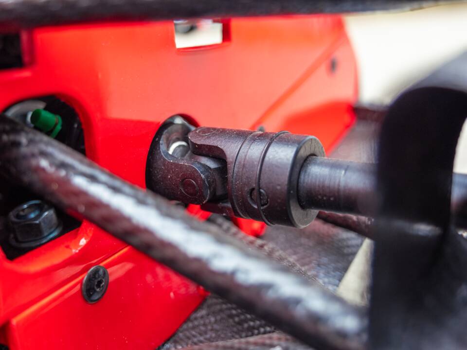 Image 24/85 of Ferrari 641 (1990)