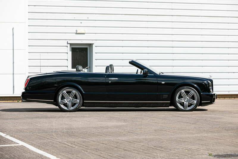 Image 5/29 de Bentley Azure T (2010)