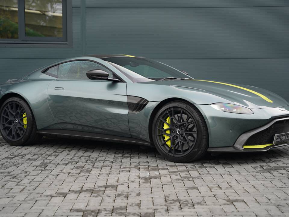 Bild 1/50 von Aston Martin V8 Vantage AMR (2020)