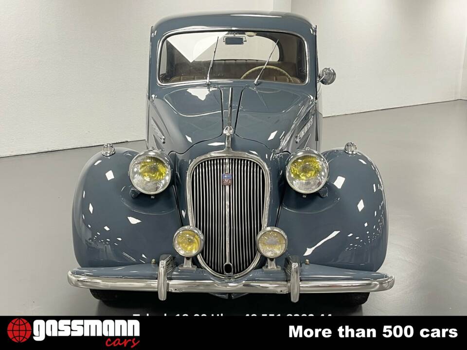 Immagine 2/15 di SIMCA 8 - 1200 (1950)