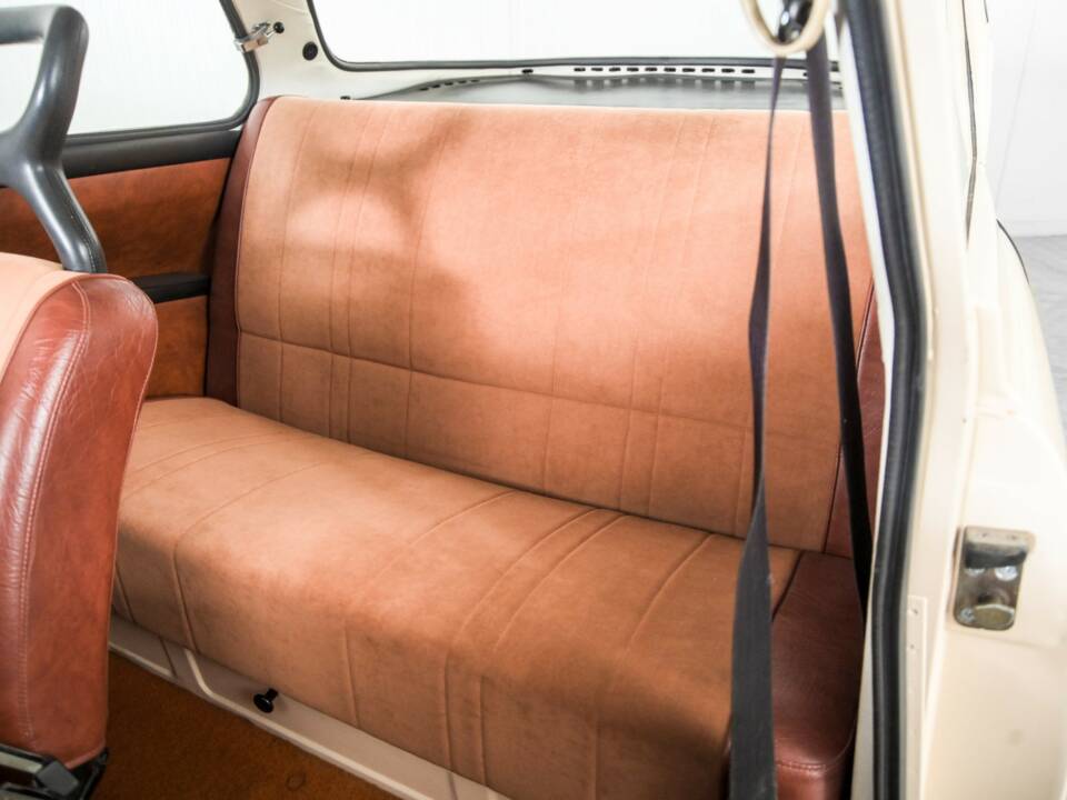 Image 28/50 de Saab 96 V4 (1971)