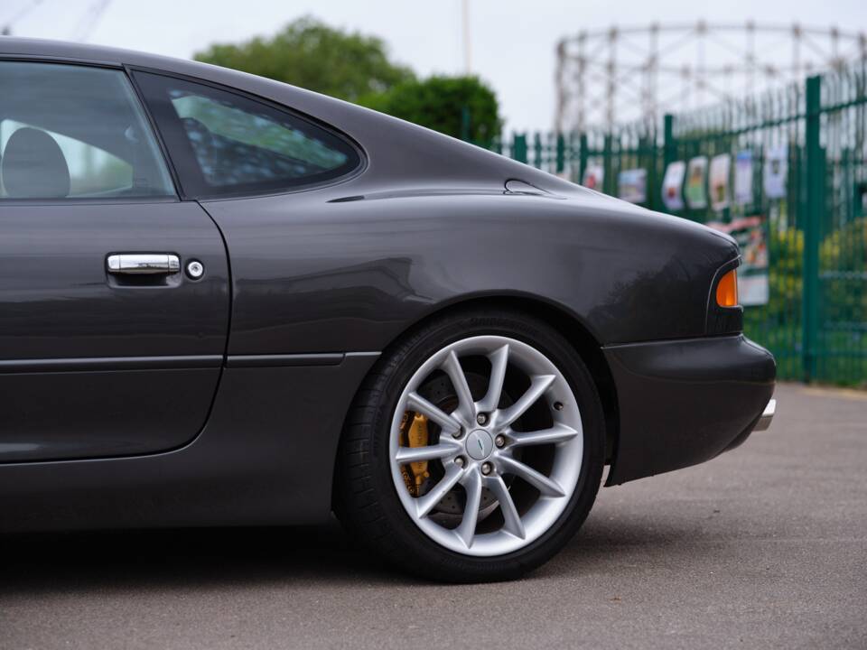 Bild 28/42 von Aston Martin DB 7 Vantage (2001)